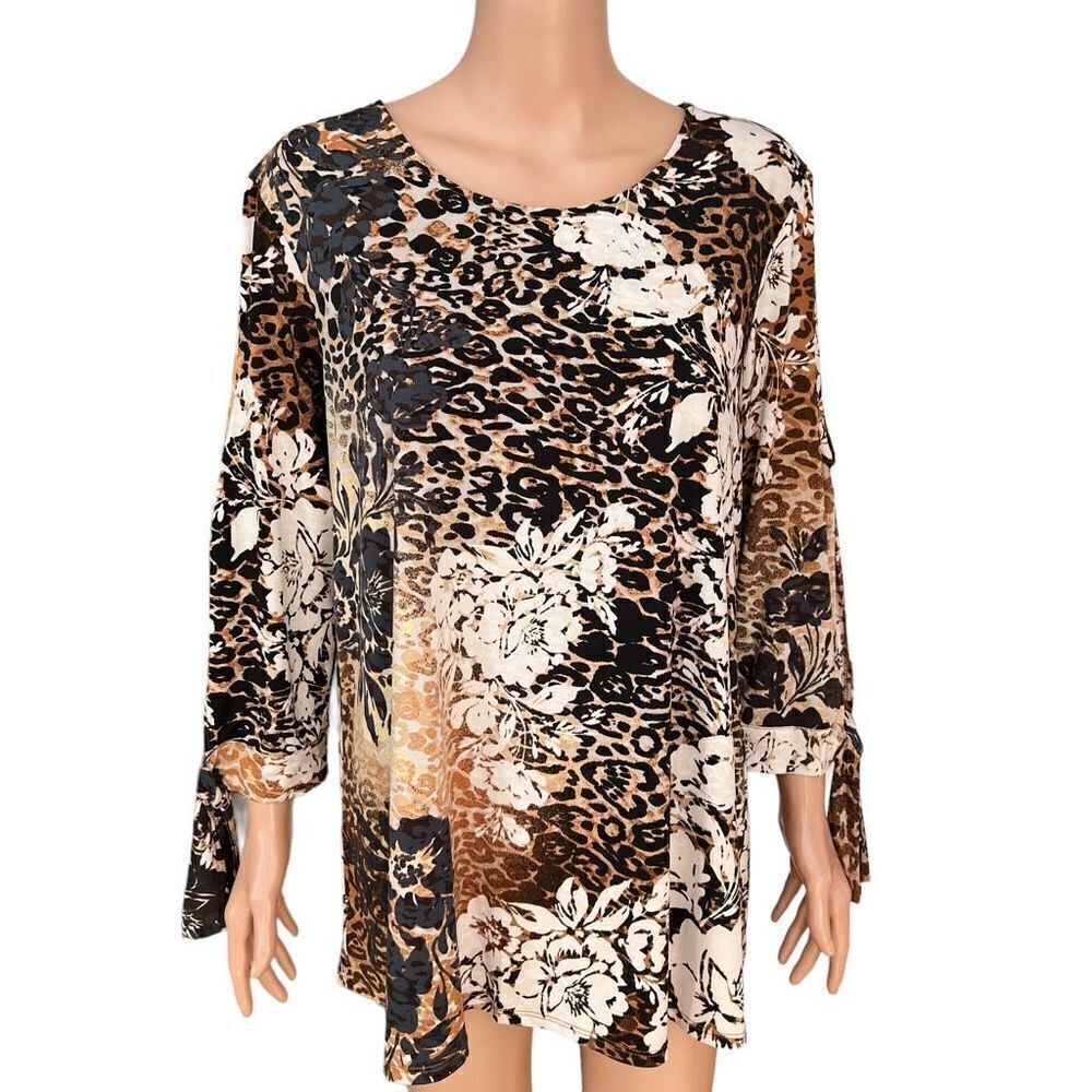 CATO EST 1946 floral/animal print Scoop Neck cut out sleeves Top tunic size L